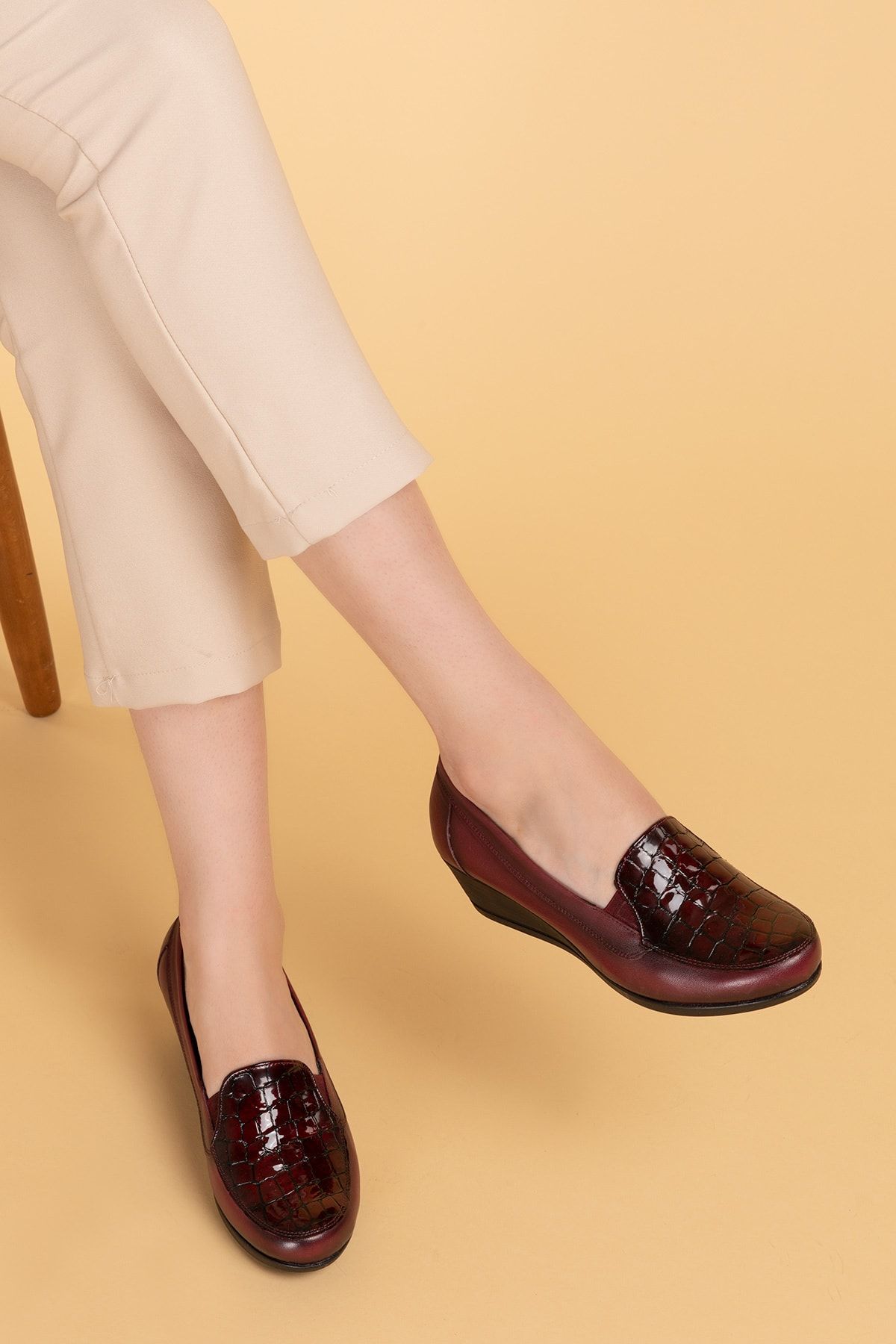 Gondol Hakiki Deri Ortopedik Taban Ayakkabı Vdt.2606 - Bordo Croco - 42