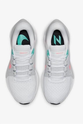 Air Zoom Vomero 16 Road Running Kırık Beyaz-Gri Kadın Koşu Ayakkabısı Image 4