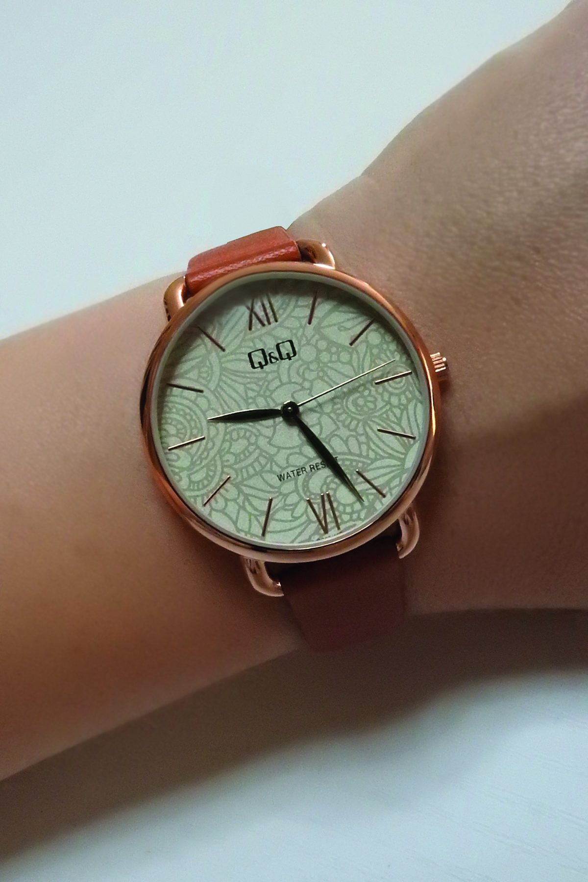 Q&Q Kadın Kol Saati Qc27j112y