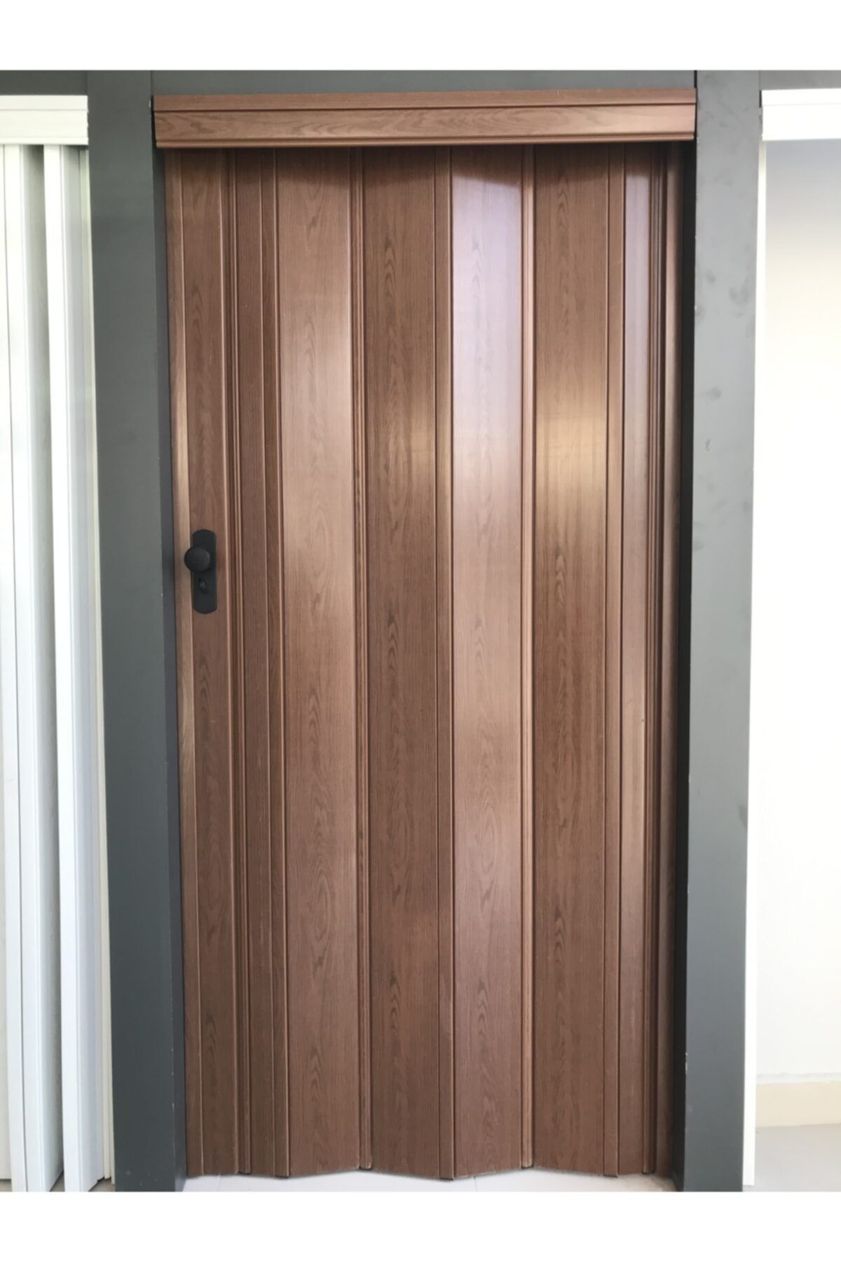 KAPER Katlanır Akordiyon Pvc Kapı-ceviz-en: 72 Cm-boy: 220 Cm E Kadar Tüm Ölçüler