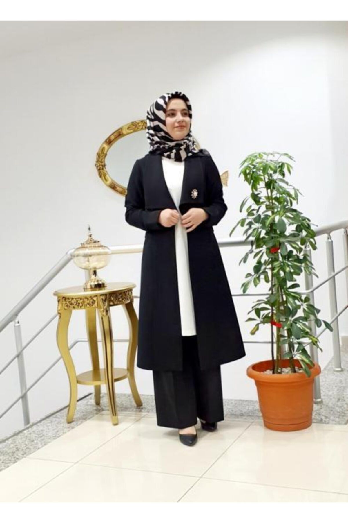 çınar özkan Kadın Siyah Broşlu Ceket