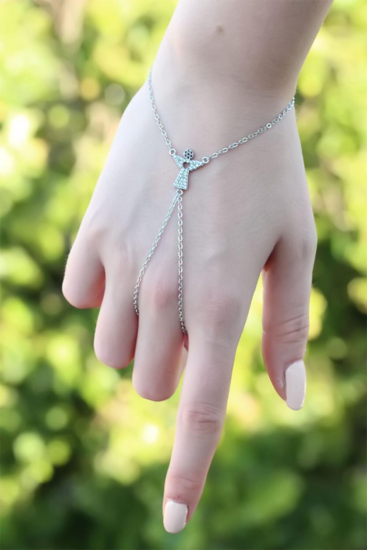 whiteavm Melek Figürlü Zirkon Taşlı Silver Renk Şahmeran Bileklik