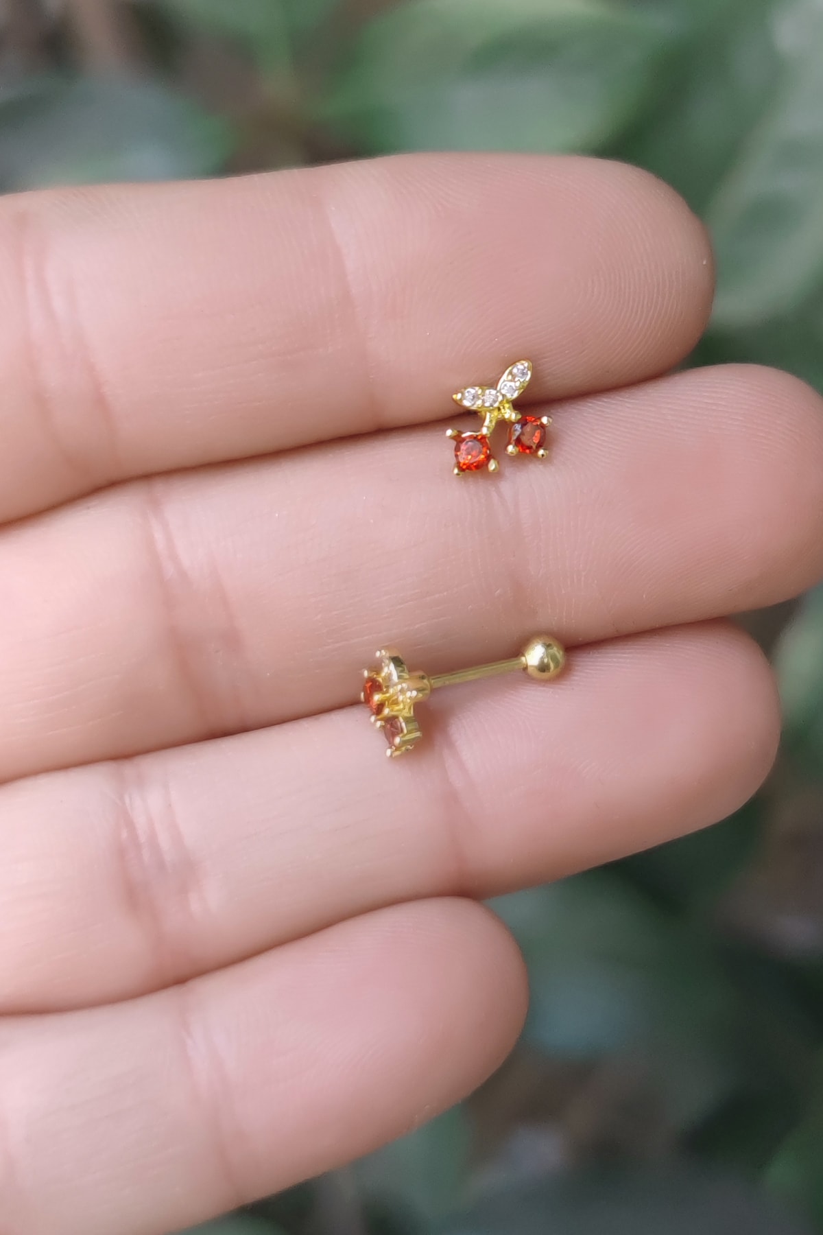 Salyangoz Company Cerrahi Çelik Kıkırdak Helix Tragus Piercing Kiraz Figürlü Krzgld01