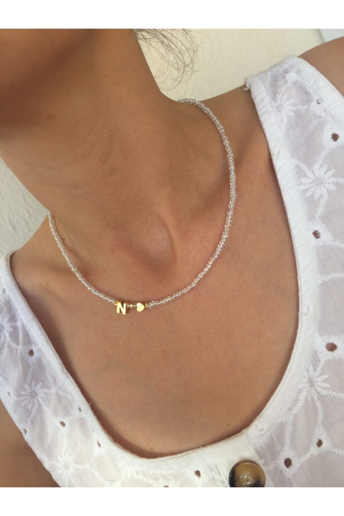 ACCESSORIES WORLD N Harfi Çelik Şeffaf Boncuklu Gold Kolye