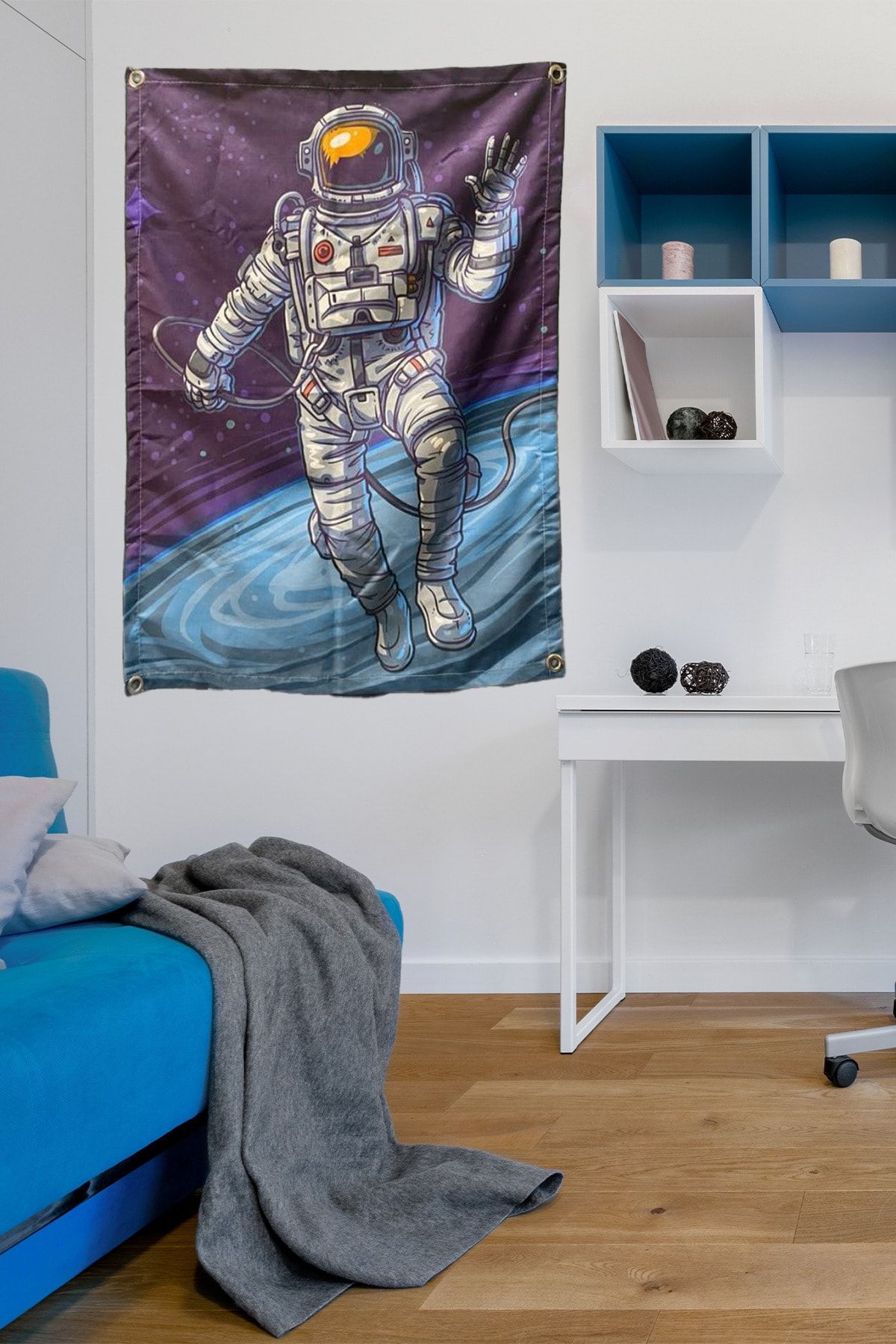 Chillya Chilya Astronot Duvar Örtüsü