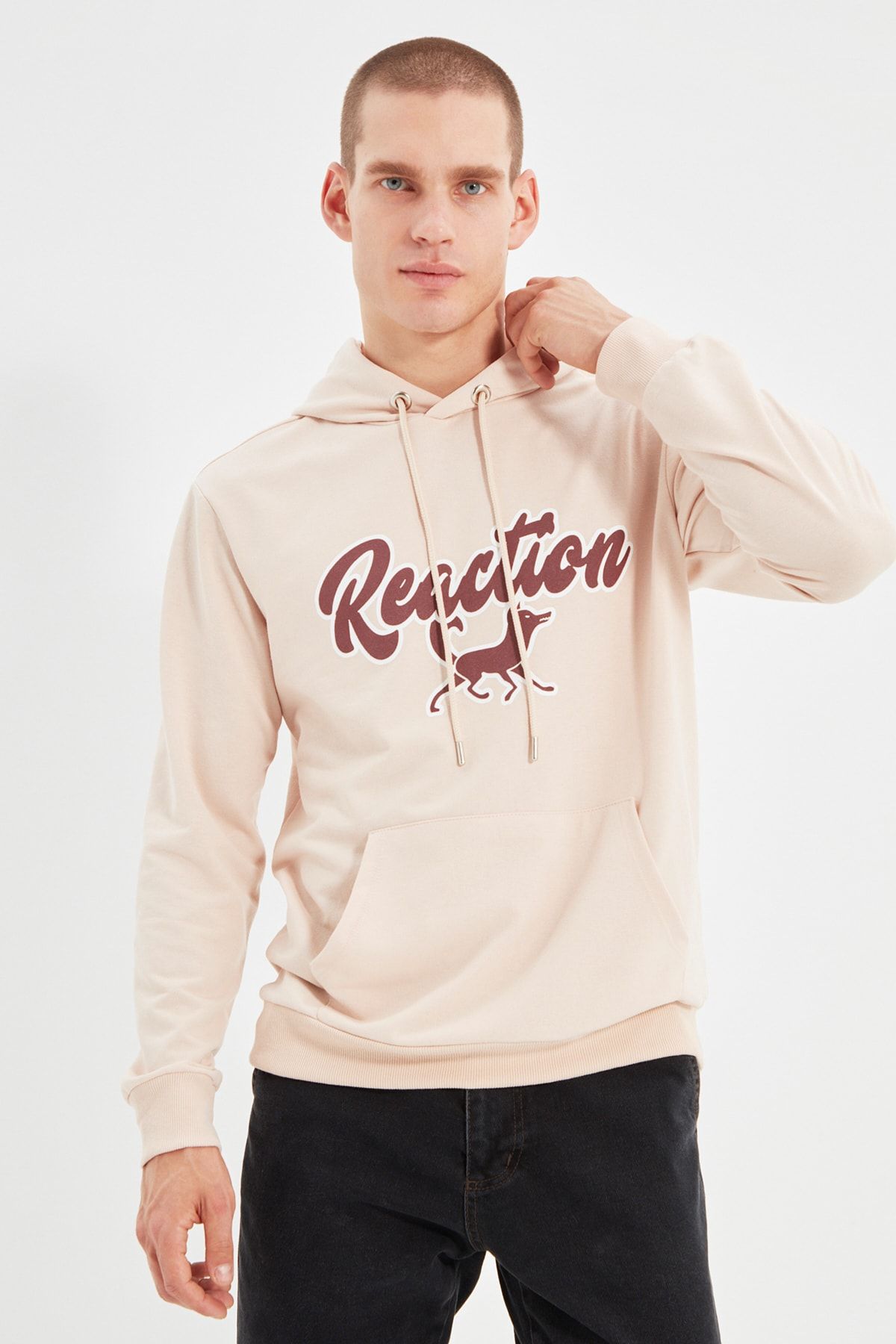 TRENDYOL MAN Taş Erkek Regular Fit Kapüşonlu Sweatshirt TMNAW22SW0153