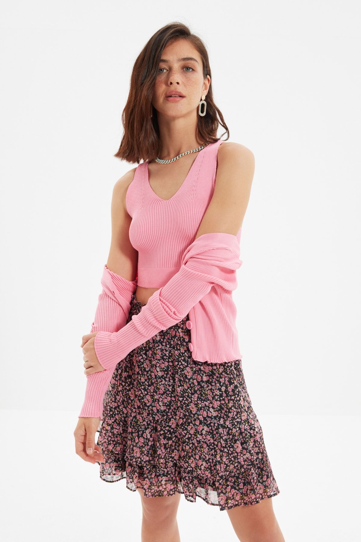 TRENDYOLMİLLA Pembe Düğmeli Bluz Hırka Triko Takım TWOAW22HI0085