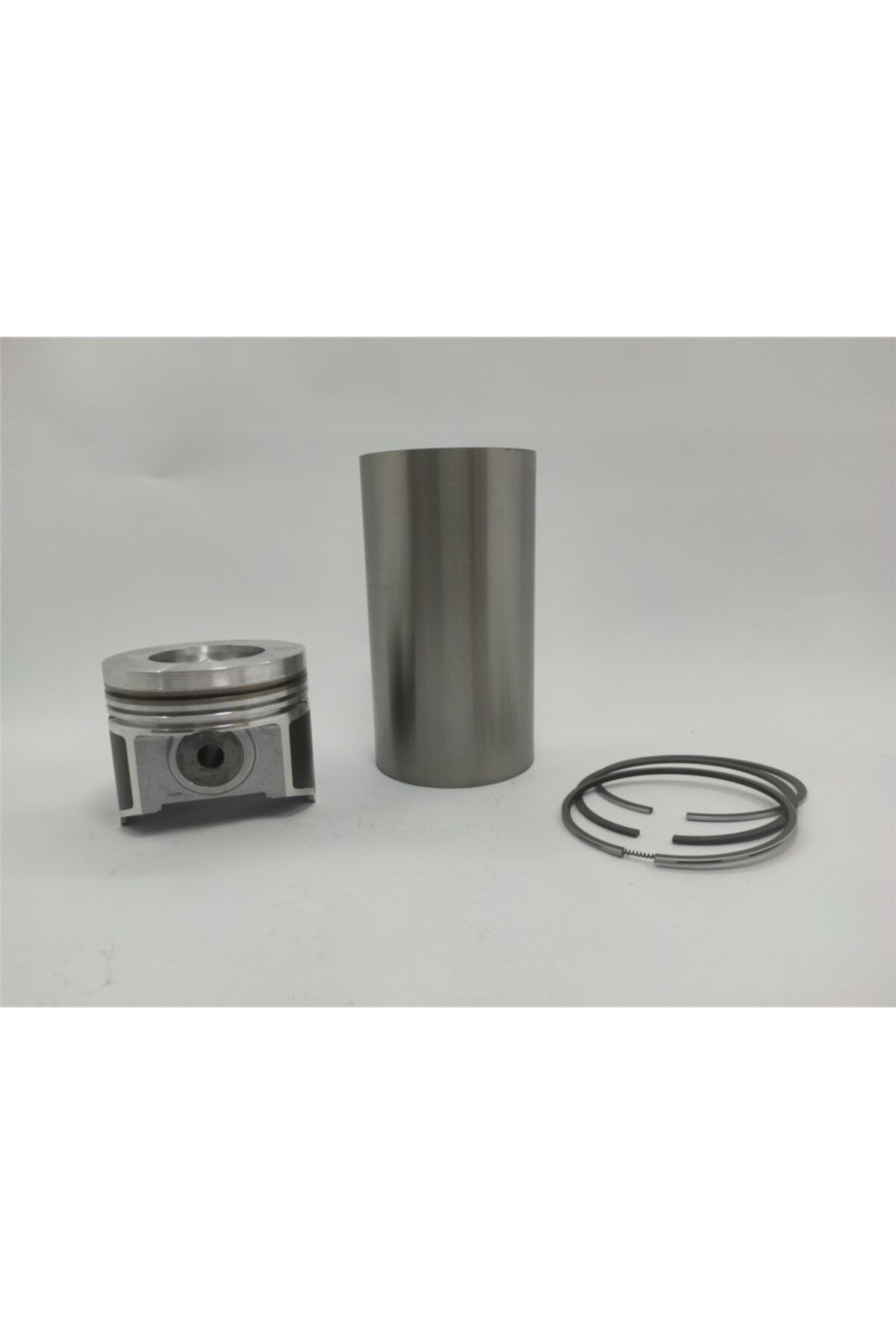 MOTOKENT Kit (piston + Segman Seti + Motor Gömleği-semi Finiş-çap: 105.00 Mm):kubota/v4000