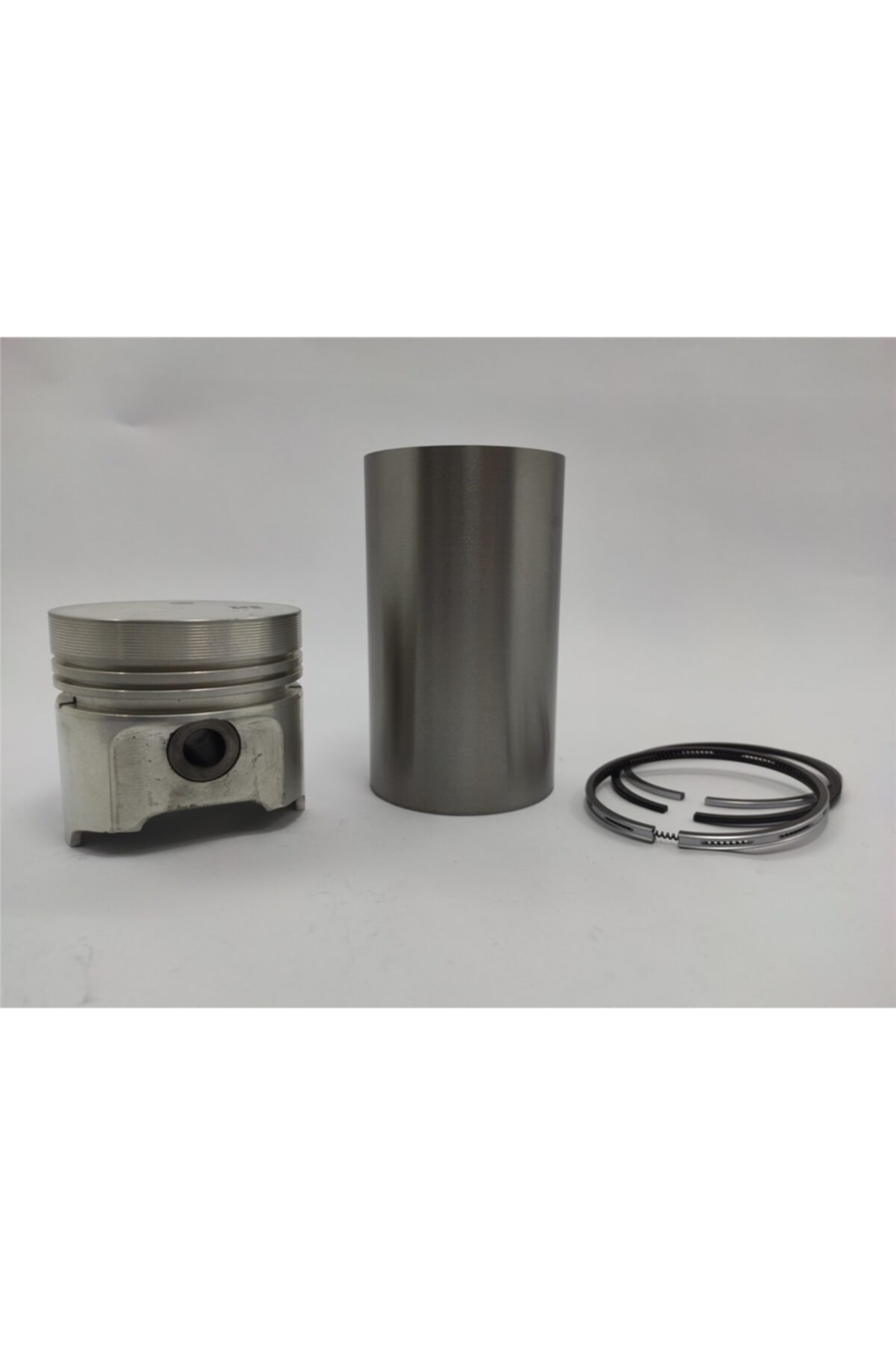 MOTOKENT Kit (piston + Segman Seti + Motor Gömleği-semi Finiş-çap: 87.00 Mm):kubota/d1703/v2203/v2403/f2803