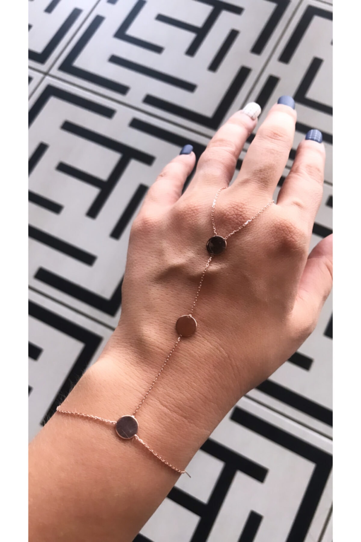 Kafa Bi Yer Yuvarlak Pullu Şahmeran