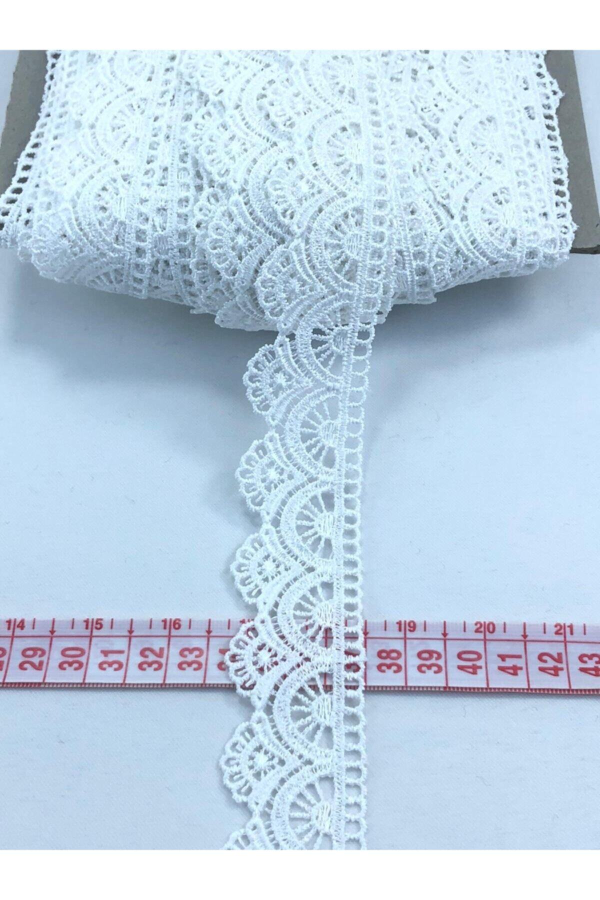 Hobigram Beyaz Çiçek Desenli Kenar Güpür