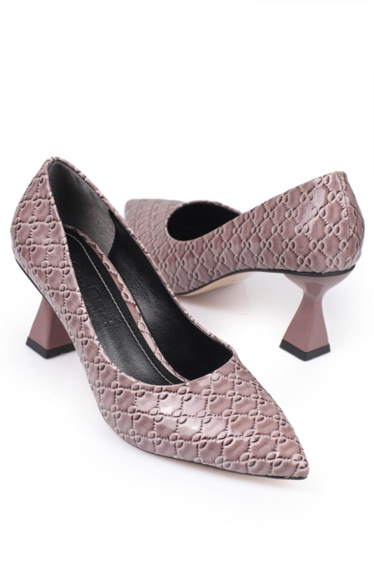 Capone Outfitters Capone Sivri Burunlu Kalın Topuklu Stiletto