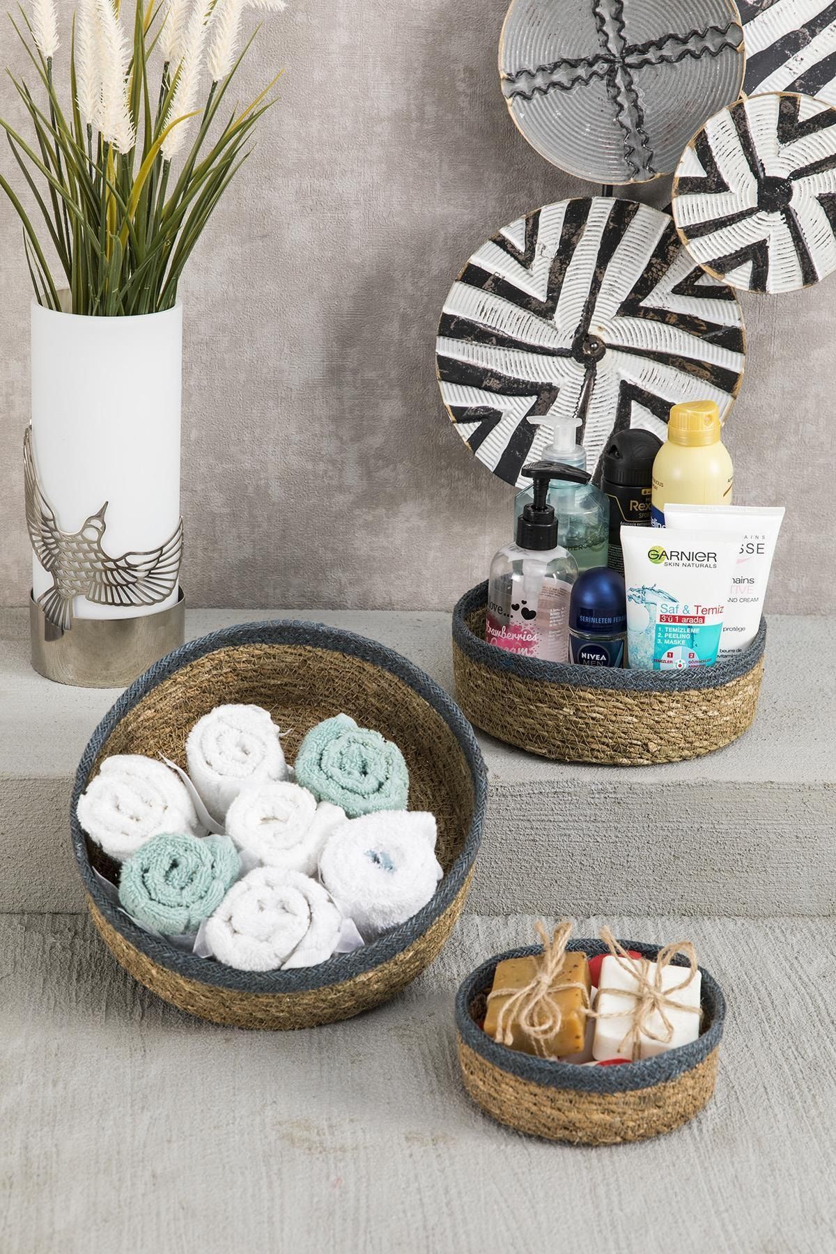 Hanne Naturel Yuvarlak Gri Şeritli Hasır Sepet Lüx Organizer 3 Boy Banyo Ve Ev Dekoru