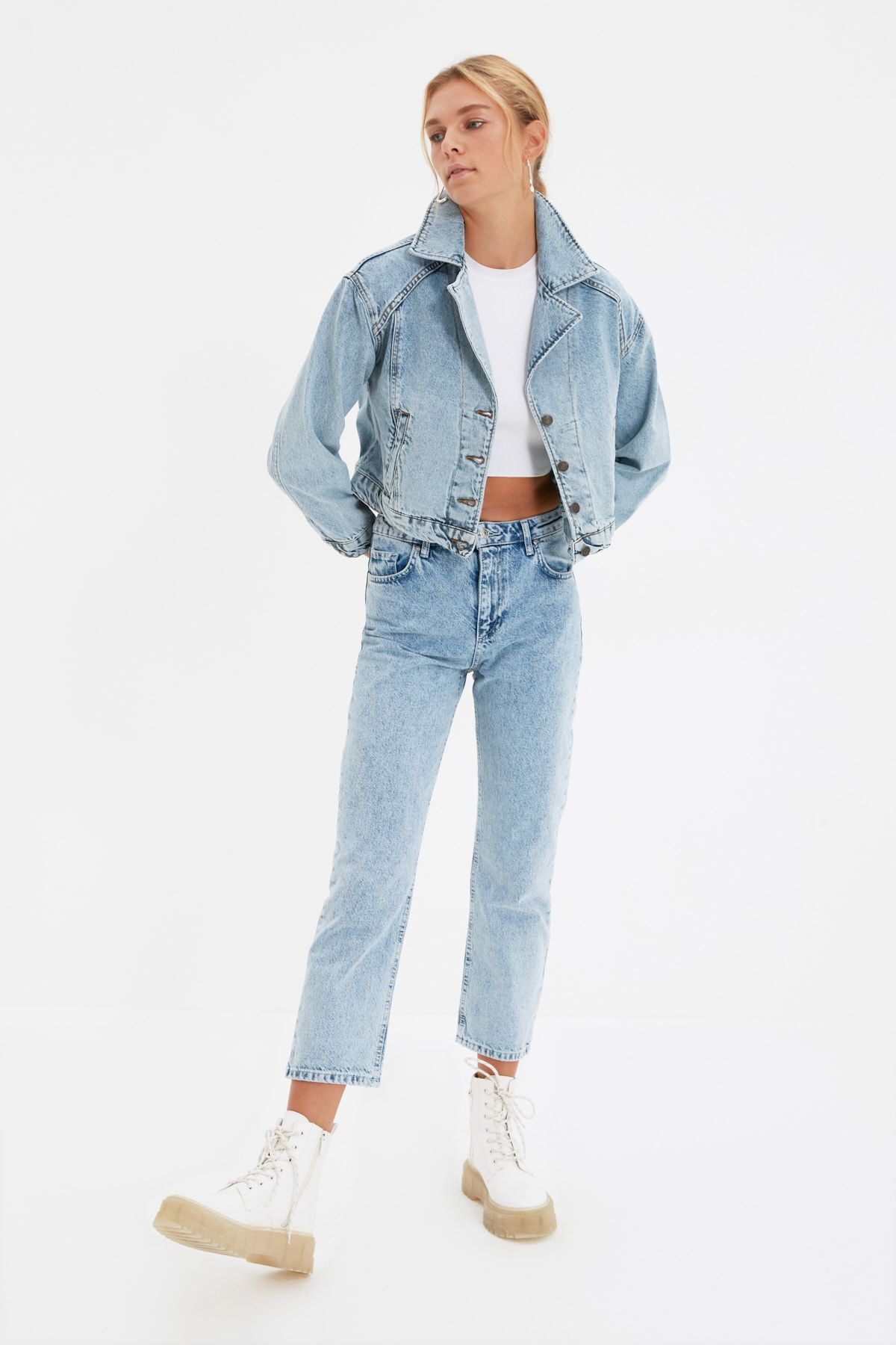 TRENDYOLMİLLA Mavi Yüksek Bel Straight Jeans TWOAW22JE0687