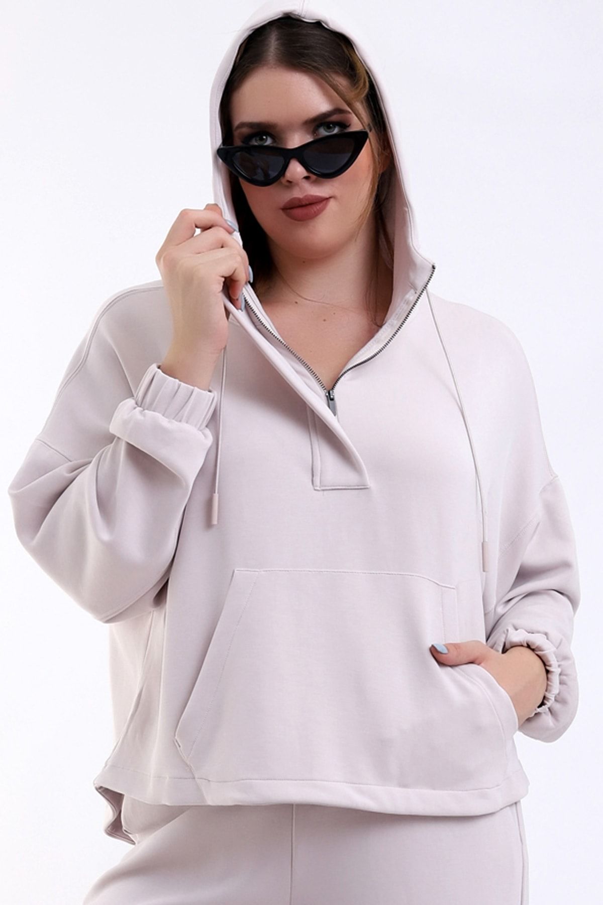Dreamlike Özel Tasarım Yakası Fermuarlı Kapüşonlu Büyük Beden Sweatshirt