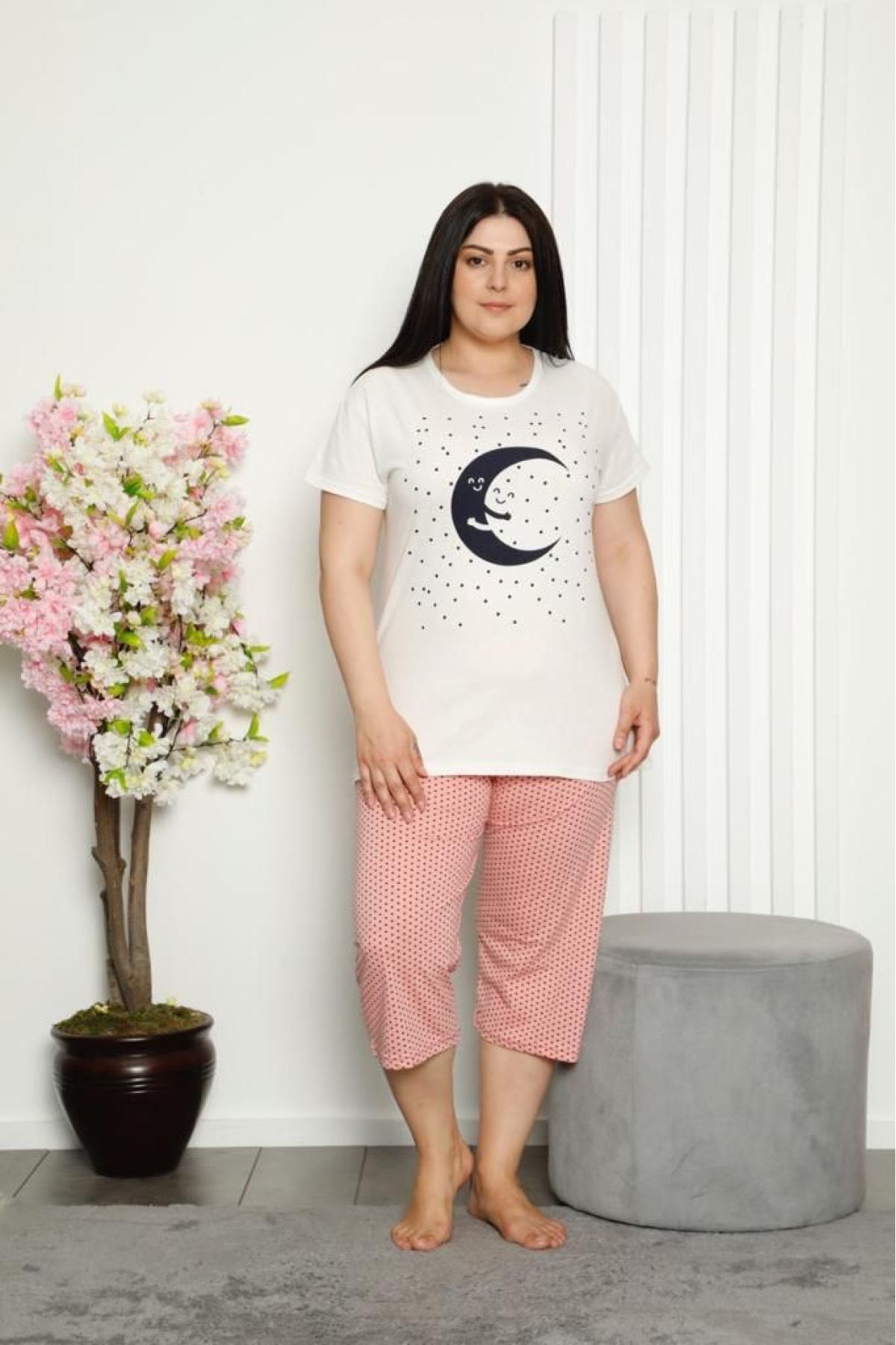 Temporium Kadın Beyaz Büyük Beden Ay Baskılı Kısa Kollu Kaprili Pijama Takımı