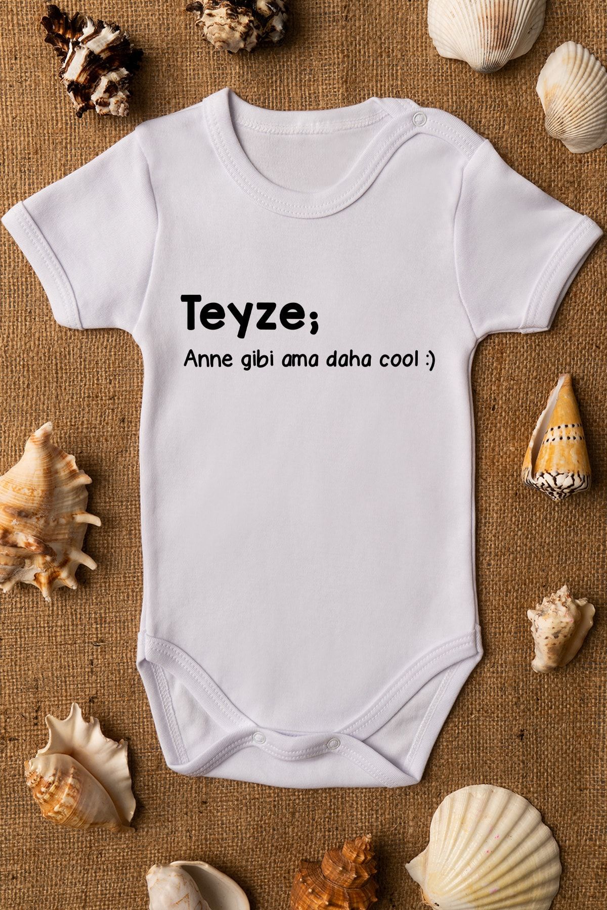 Overoz Teyze Anne Gibi Ama Daha Cool Baskılı %100 Pamuklu Organik Baskılı Beyaz Bebek Body Zıbın Badi 5048