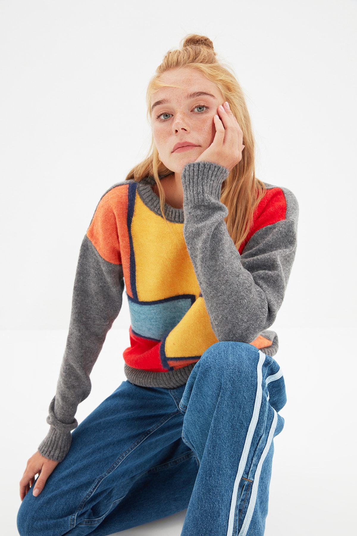 TRENDYOLMİLLA Antrasit Jakarlı Oversize Triko Kazak TWOAW22KZ1184