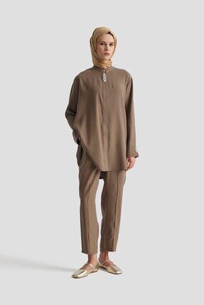 ARMİNE TREND Taş Detaylı Gizli Düğmeli Pantolonlu İkili Takım-Camel 25YT6108 Image 0