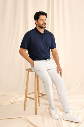 Erkek Çekmeyen Pamuklu Kumaş Slim Fit Dar Kesim Lacivert Kıvrılmaz Polo Yaka Tişört Image 0