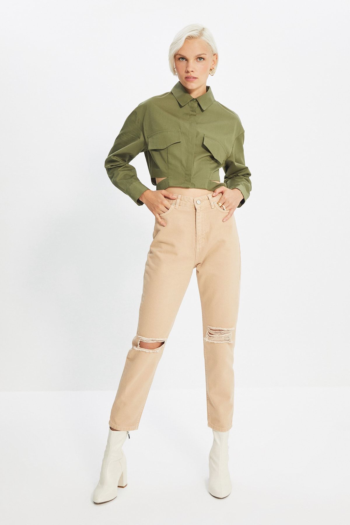 TRENDYOLMİLLA Camel Yırtıklı Yüksek Bel Mom Jeans TWOAW22JE0857
