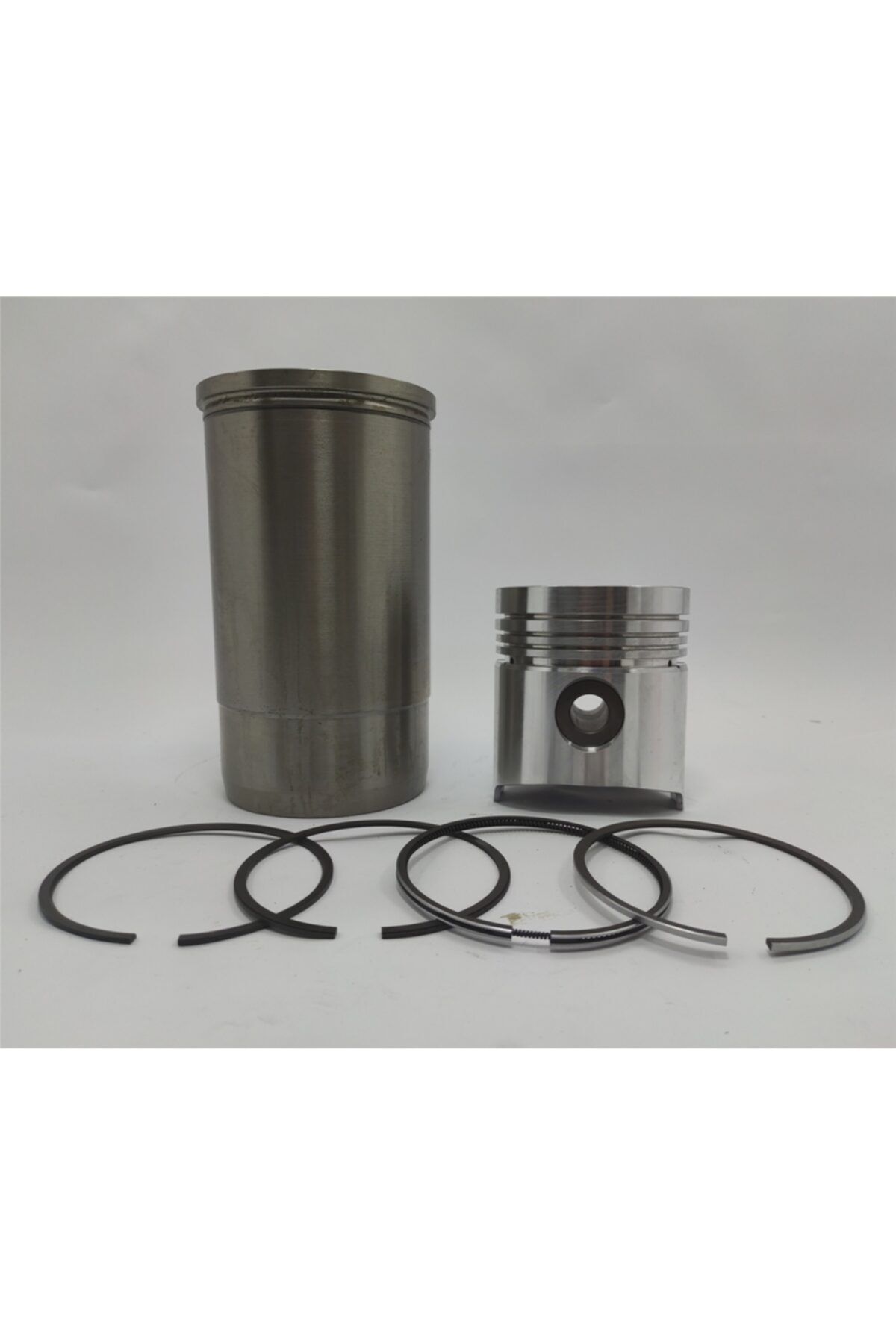 MOTOKENT Kit(piston+segman Seti+motor Gömleği-hava Soğutmalı-çap:100.00mm):mwm/d227-2-3-4-6