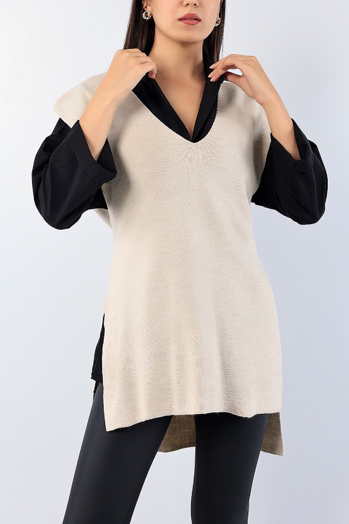 Md1 Collection Kadın Bej Kendinden Kemerli Yırtmaçlı Triko Süveter 75489