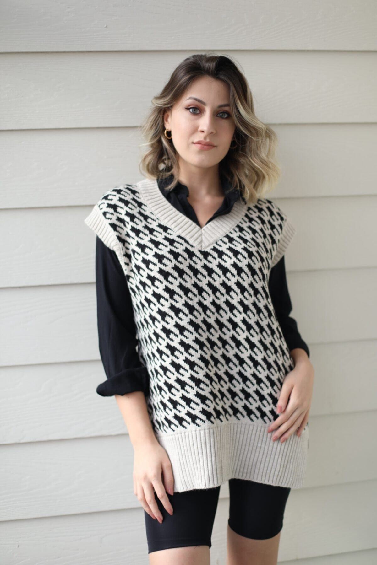 La Vie En Mode Kadın Siyah Kazayağı Desenli Süveter