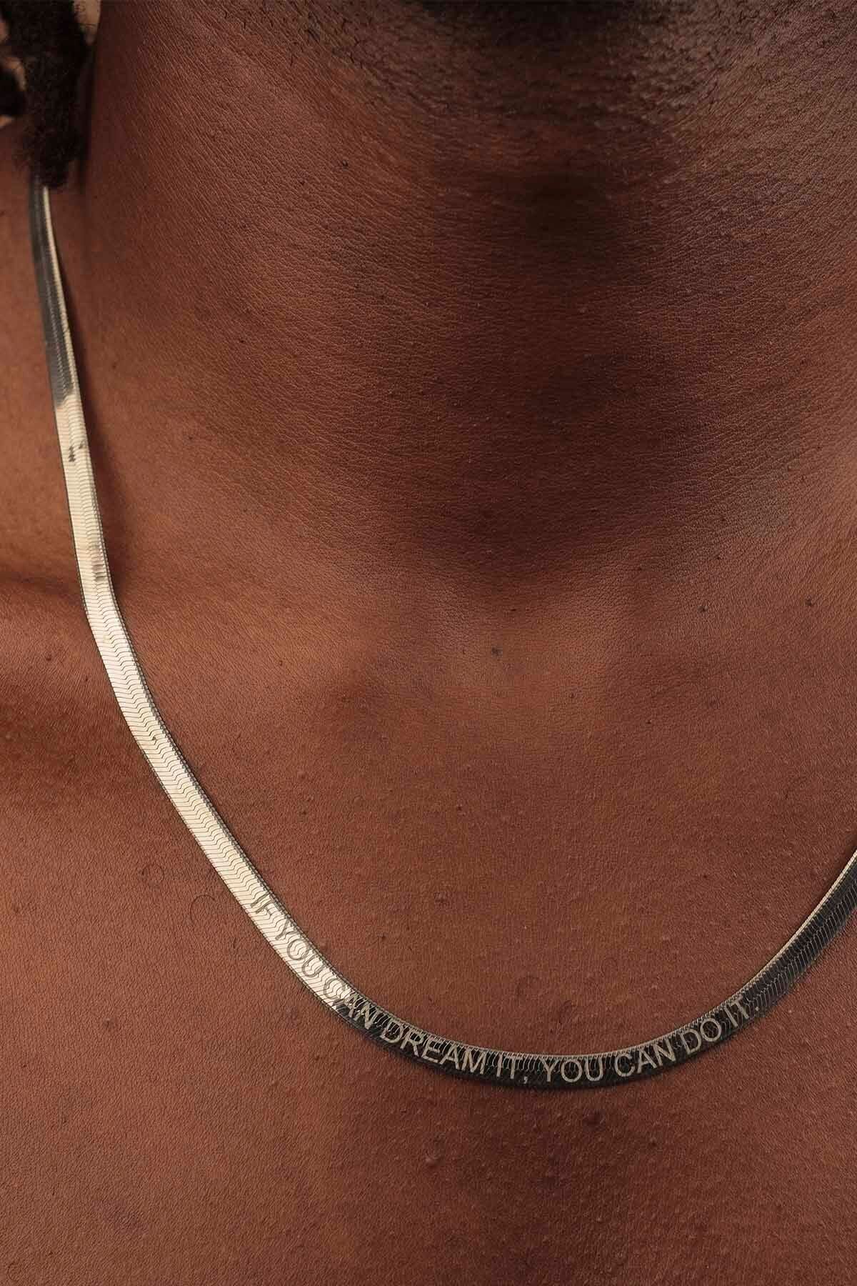 eddiajewellery Italyan Zincir Slogan Yazılı 14 Ayar Beyaz Altın Kaplama 925 Ayar Gümüş Kolye