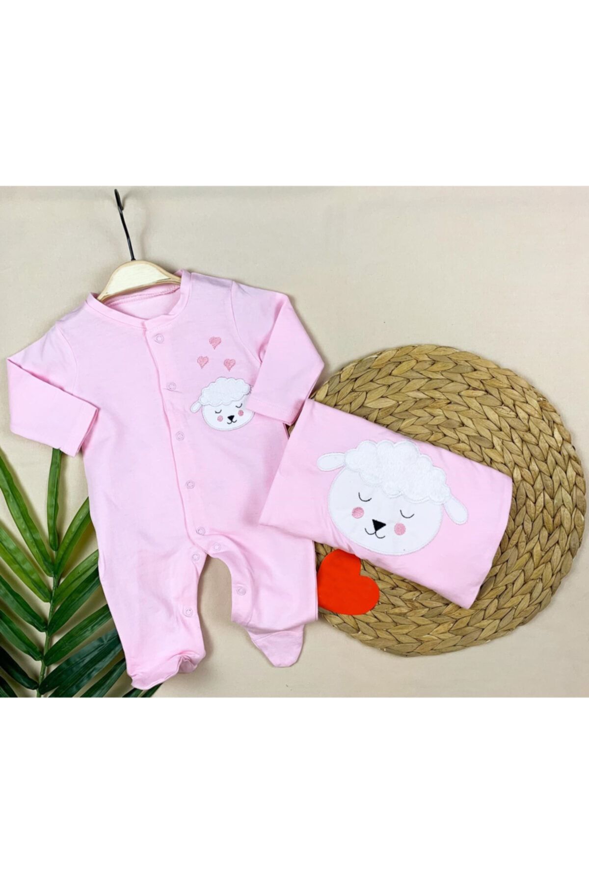 sm bebek Kız Bebek Kuzu Işlemeli Pembe Tulum