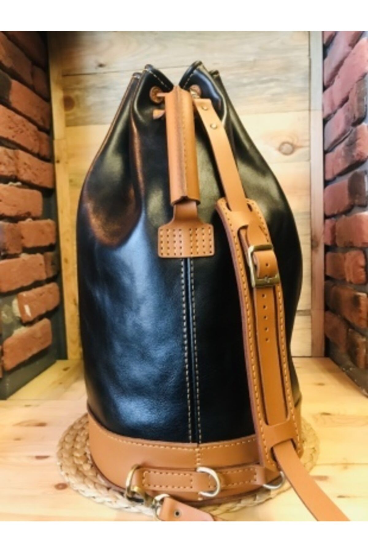 Honey Badger Leather El Yapımı Deri Erkek Sporcu( Body Builder )çantası