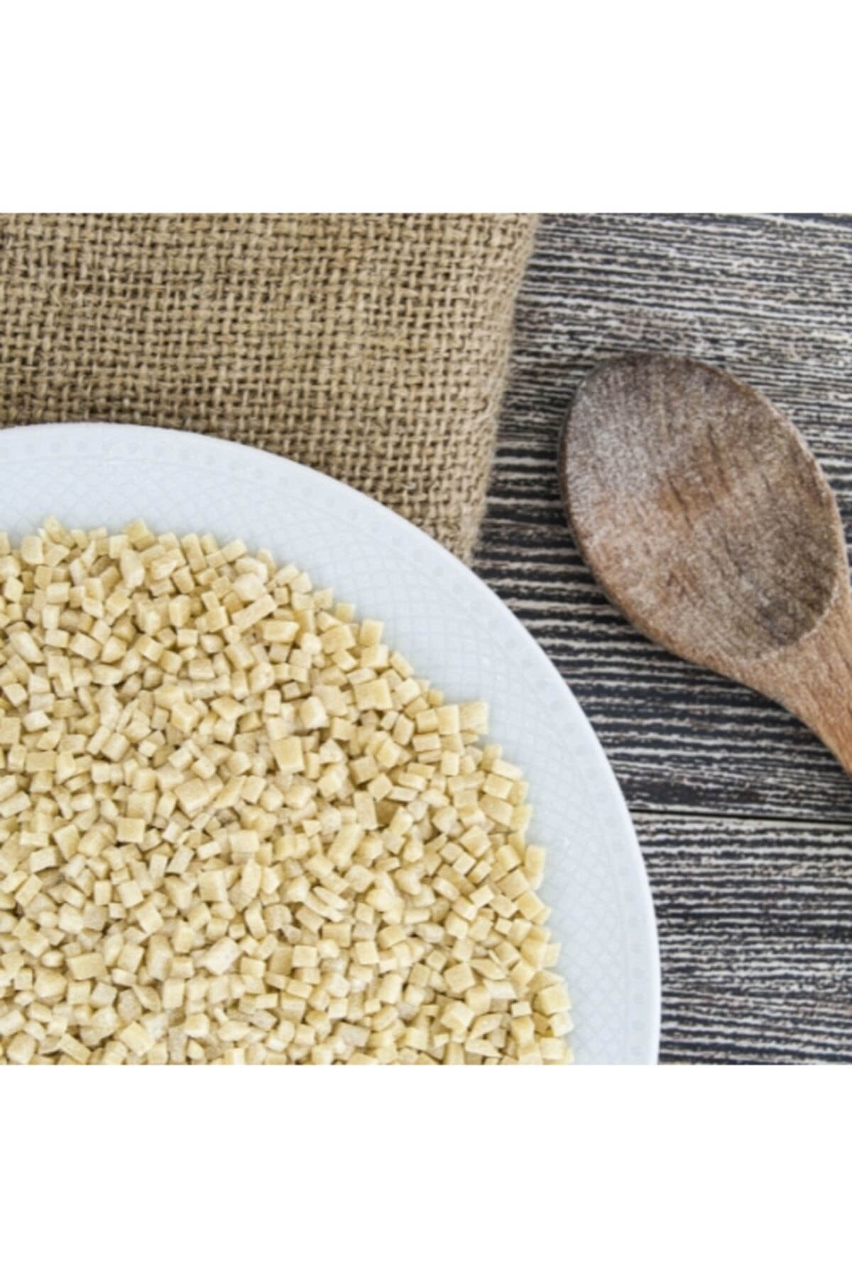 sizin bahçe çiftliği Ev Yapımı Kesme Çorbalık Köy Eriştesi 500 Gr.