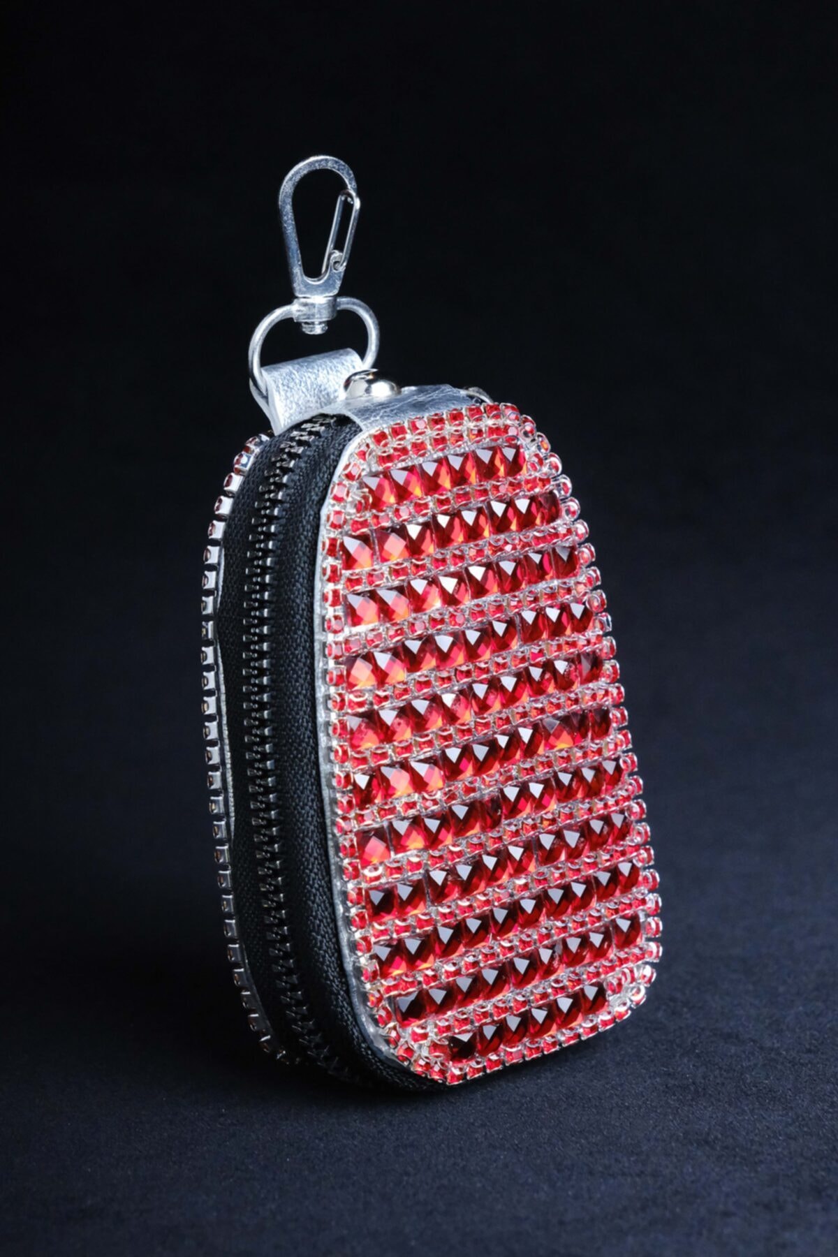TASARIM ARABAM ATİKE ELİF AKIN Kırmızı Swarovski Anahtar Çantası