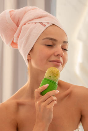 YENİ Buz Küpü Yüz, Gözler ve Boyun Masajı Cilt Bakımı, Göz Torbalarını Giderme Silikon Buz Kalıbı Image 2