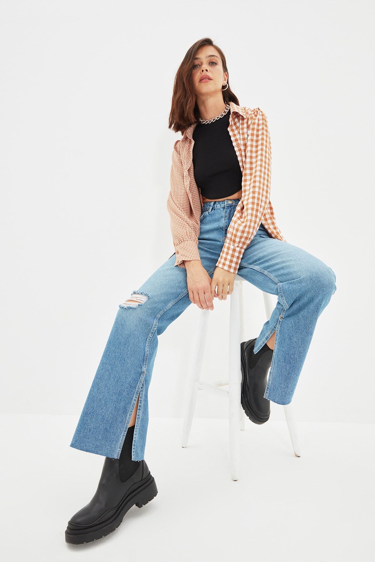 TRENDYOLMİLLA Mavi Yırtmaçlı Yüksek Bel Wide Leg 90's Jeans TWOAW22JE0450