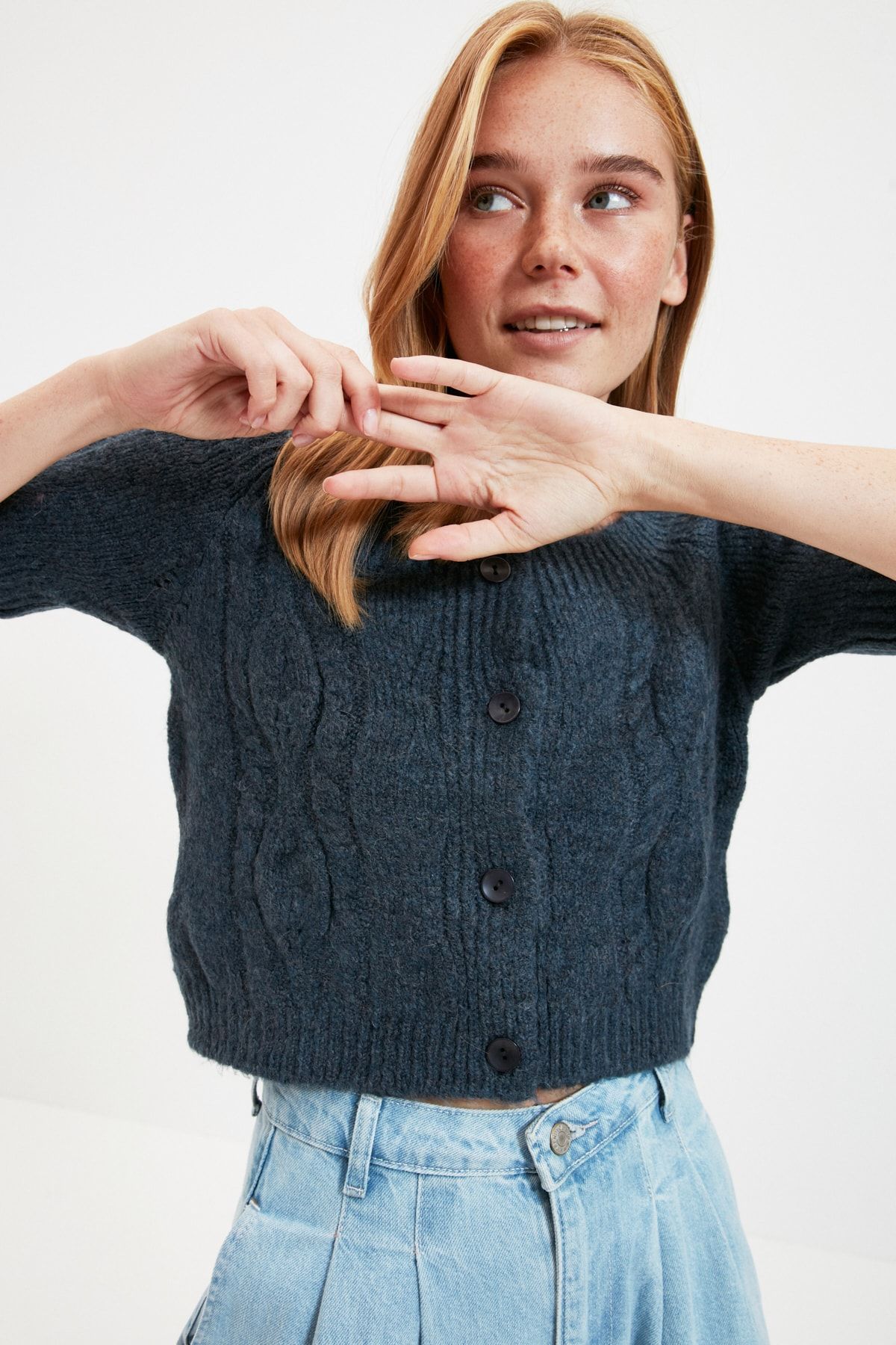 TRENDYOLMİLLA Indigo Crop Triko Hırka TWOAW22HI0320