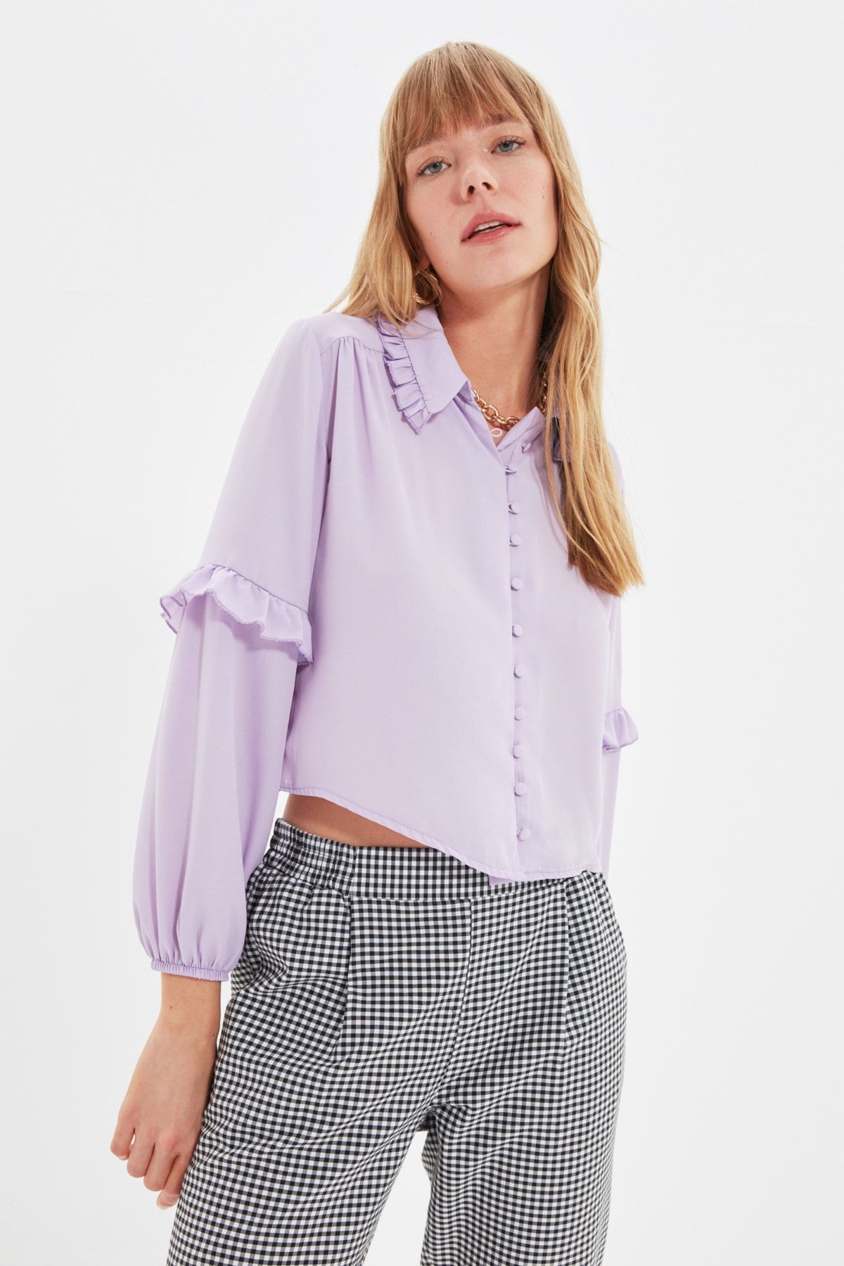 TRENDYOLMİLLA Lila Fırfır Detaylı Gömlek TWOAW22GO0366