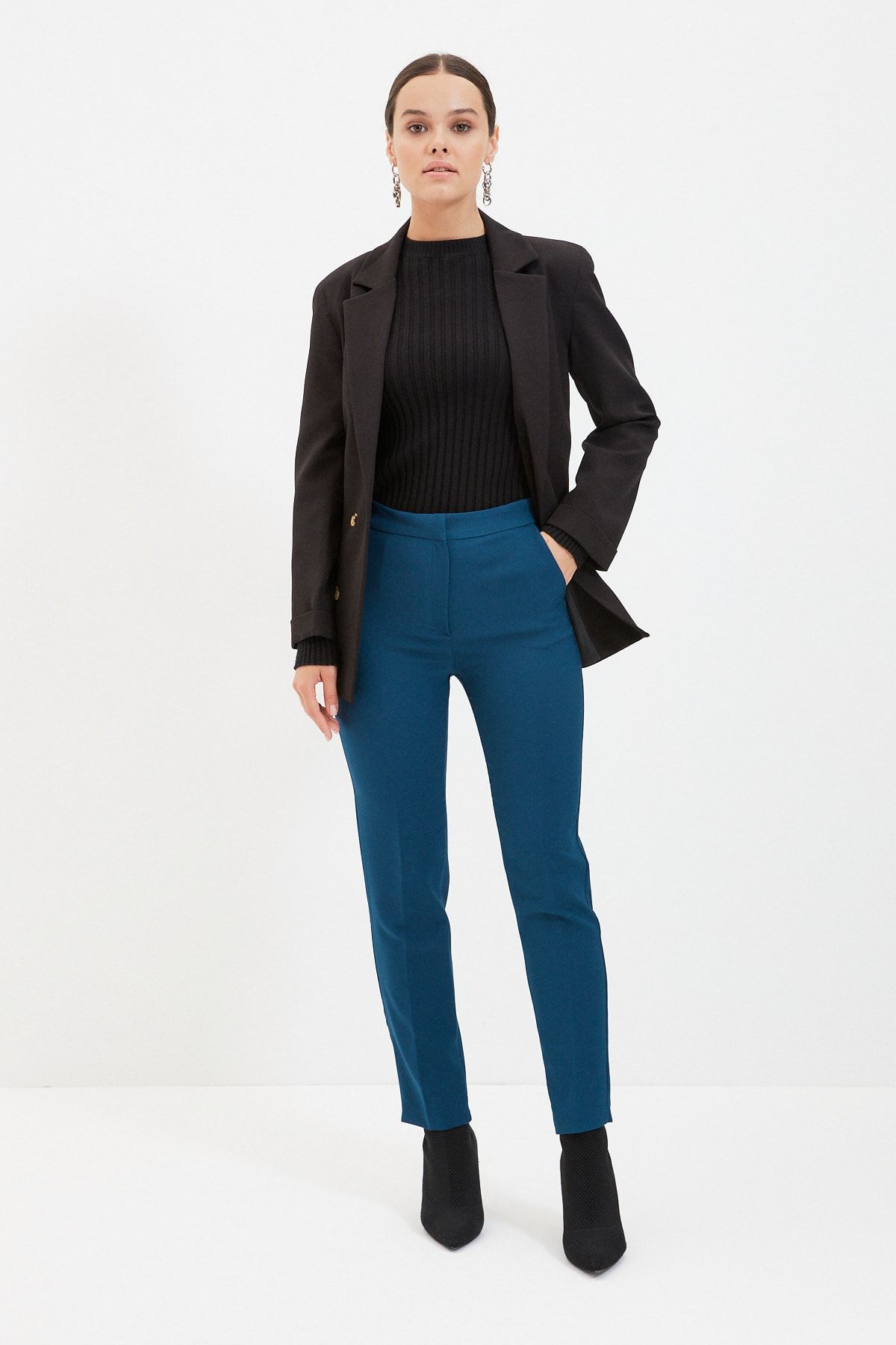Trendyol Modest Petrol Dokuma Pantolon Havuç Fit TCTAW22TP0018