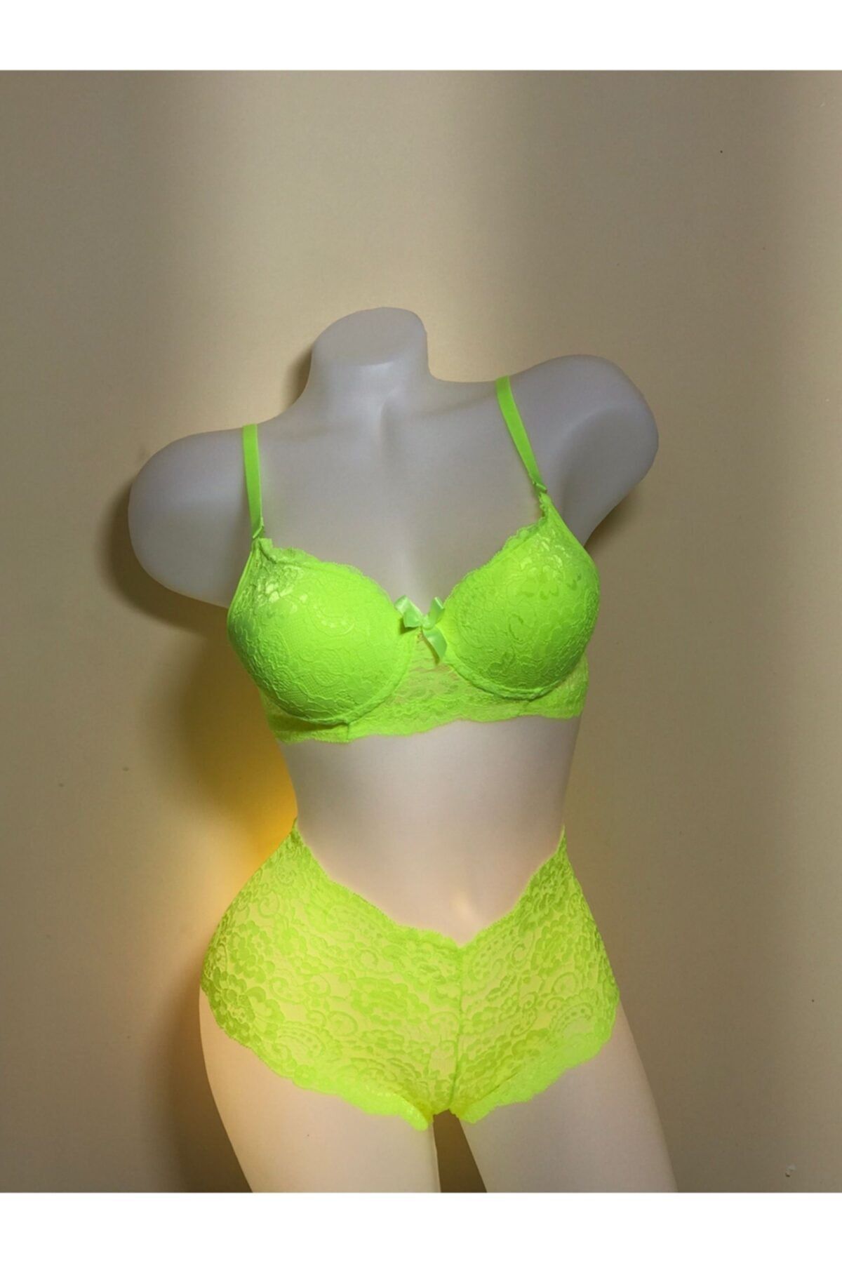 mendoza store Kadın Neon Sarı Dantelli Dolgulu Brazilian Short Sütyen Takımı