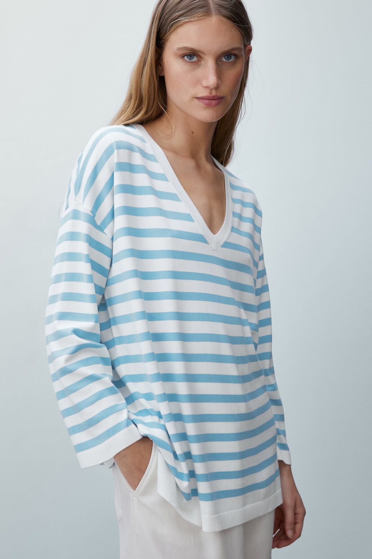 Massimo Dutti Çizgili V Yaka Kazak