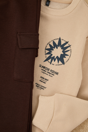 Bej Erkek Çocuk Pamuklu Slogan Baskılı Regular Örme Alt - Üst Takım TKDAW26AU00047 Image 4