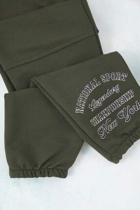 Zümrüt Yeşili Pamuklu Slogan Baskılı Oversize Erkek Çocuk Örme Alt - Üst Takım TKDAW26AU00004 Image 2