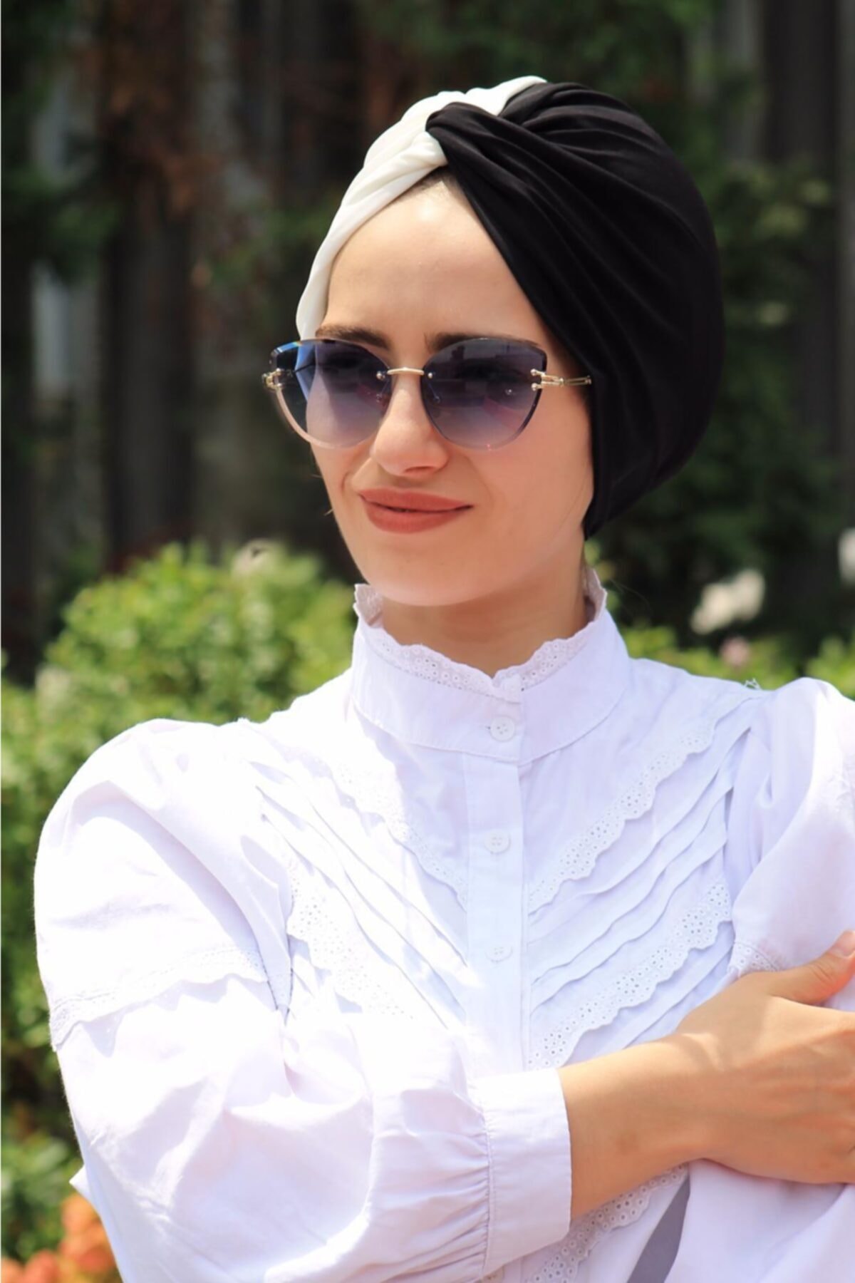 Zehra Hazır Havuz Tesettür Giyim (tesettür Giyim)çift Renkli Hazır Dolama Bone Siyah Beyaz