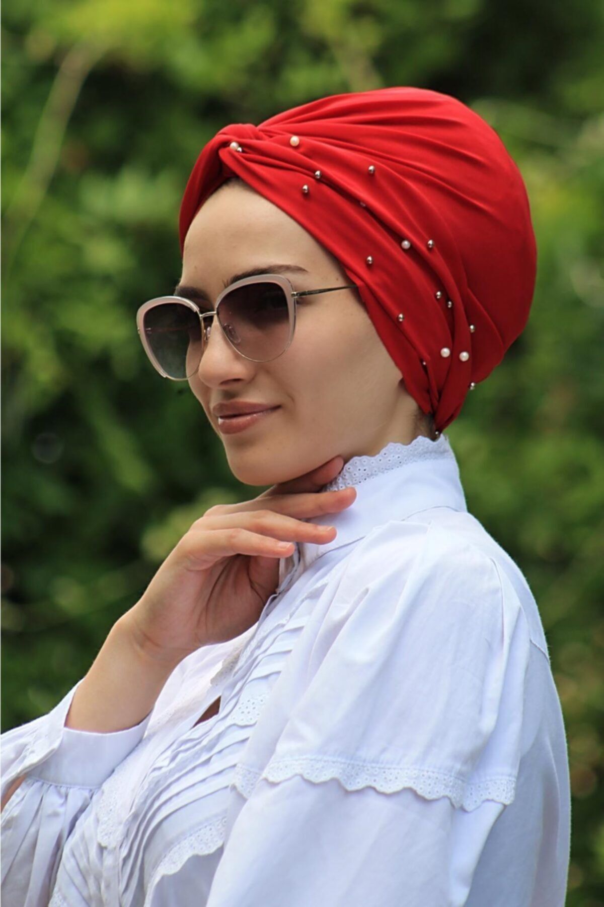 Zehra Hazır Havuz Tesettür Giyim (tesettür Giyim) Incili Hazır Olmayan Modelli Dolama Bone Kırmızı Renk