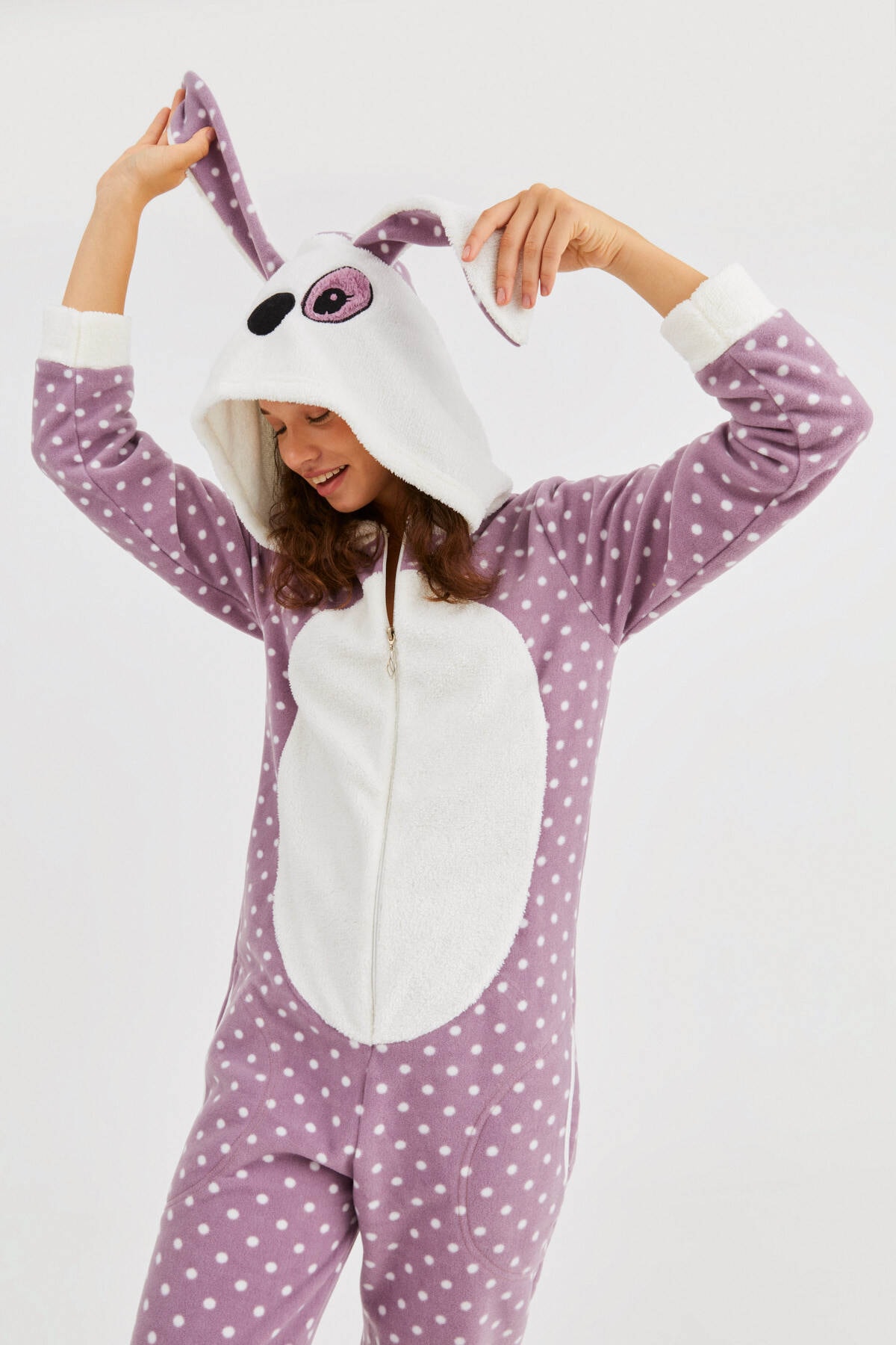 Ecrou Kadın Lila Tavşan Puantiyeli Arkası Fermuarlı Polar Tulum Pijama Takımı