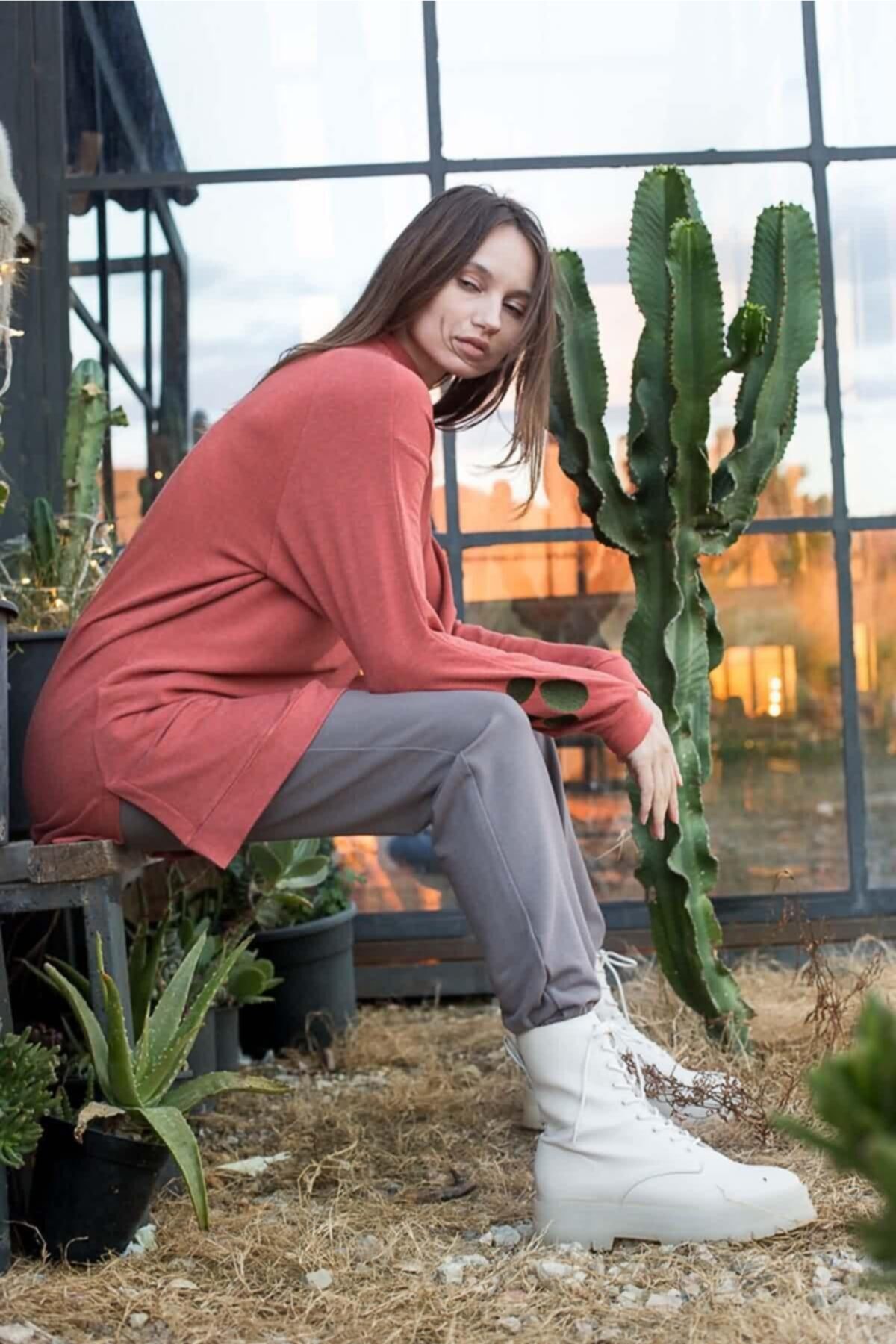 Mevra - Yumuşak Dokulu Jogger Eşofman Taş