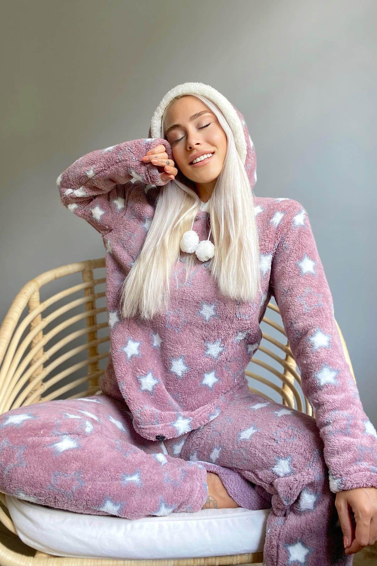 Pijamaevi Mor Yıldız Desenli Tam Peluş Pijama Takımı
