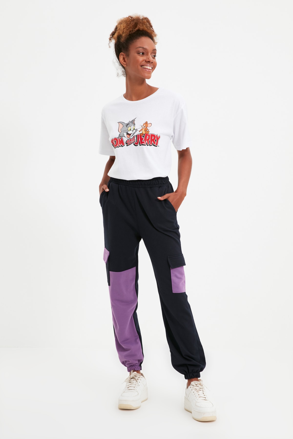 TRENDYOLMİLLA Lacivert Loose Jogger Örme İnce Eşofman Altı TWOAW22EA0173