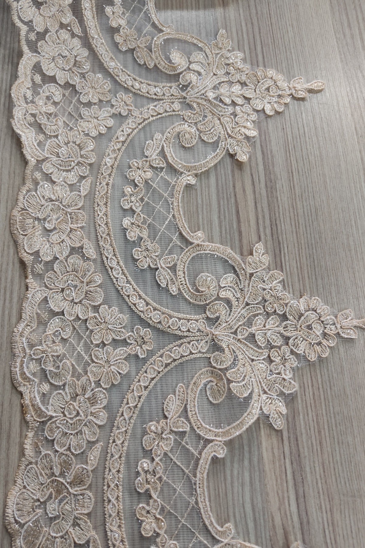 DUAYEN Fransız Dantel Kapiçino Kral Desen 1 Metre En Güzel Ürünler Için