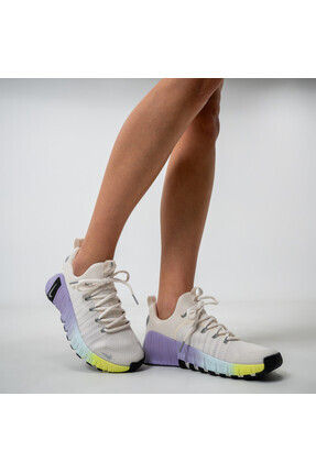 Wmns Free Metcon 6 SE 'Mood Ring Pack' Image 0